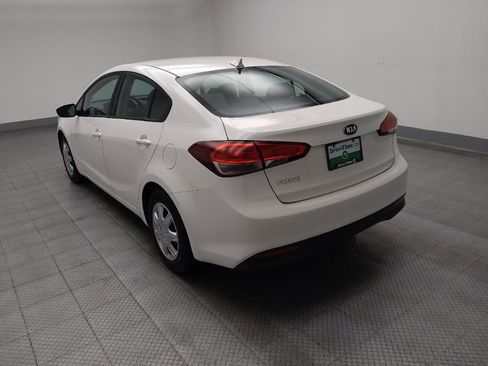 Used 2017 Kia Forte LX image 5