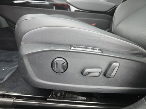 Used 2023 Volkswagen ID.4 Pro S image 29