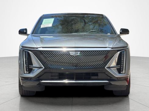 Used 2024 Cadillac Lyriq Luxury AWD/4WD image 8
