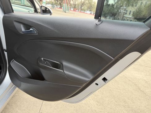 Used 2016 Chevrolet Cruze LS image 12