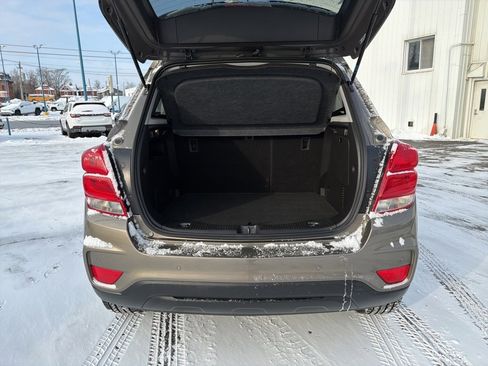 Used 2021 Chevrolet Trax LT w/ Driver Confidence Package image 11