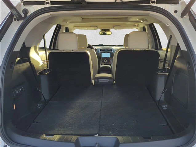Used 2019 Ford Explorer Platinum AWD/4WD image 23