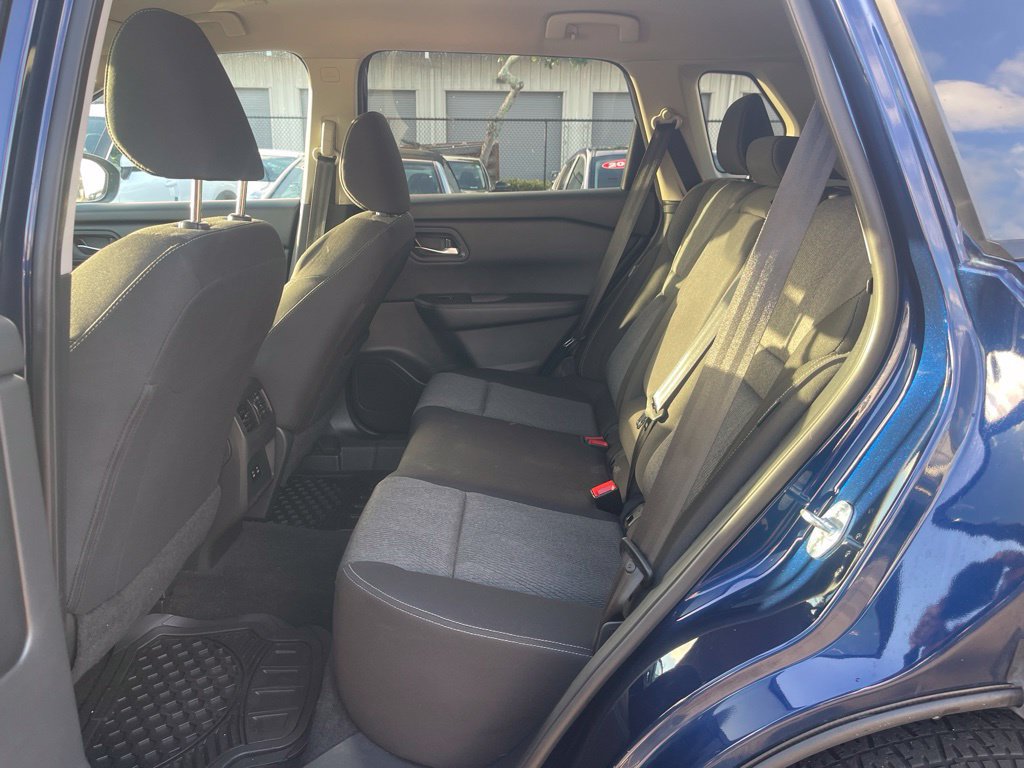 Certified 2024 Nissan Rogue SV AWD/4WD image 10