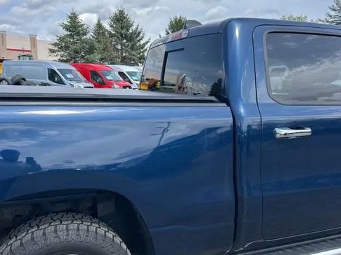 Used 2019 RAM 1500 Big Horn AWD/4WD image 10