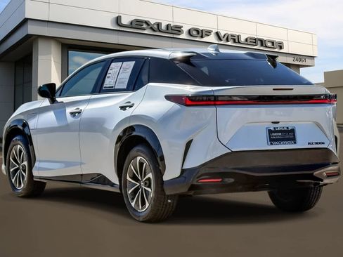 Certified 2025 Lexus RZ 300e FWD image 2