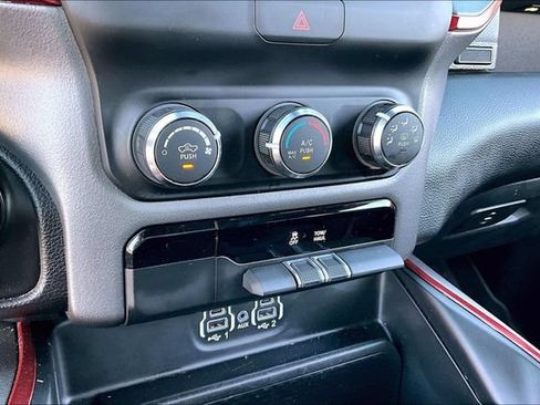 Used 2022 RAM 1500 Rebel AWD/4WD image 22