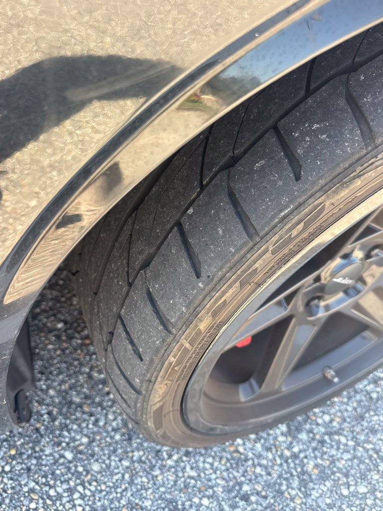 Used 2015 Dodge Challenger SRT Hellcat RWD image 7