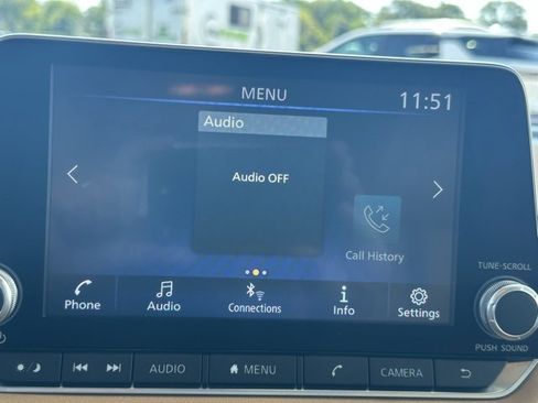 Used 2022 Nissan Sentra SV w/ SV Premium Package image 29