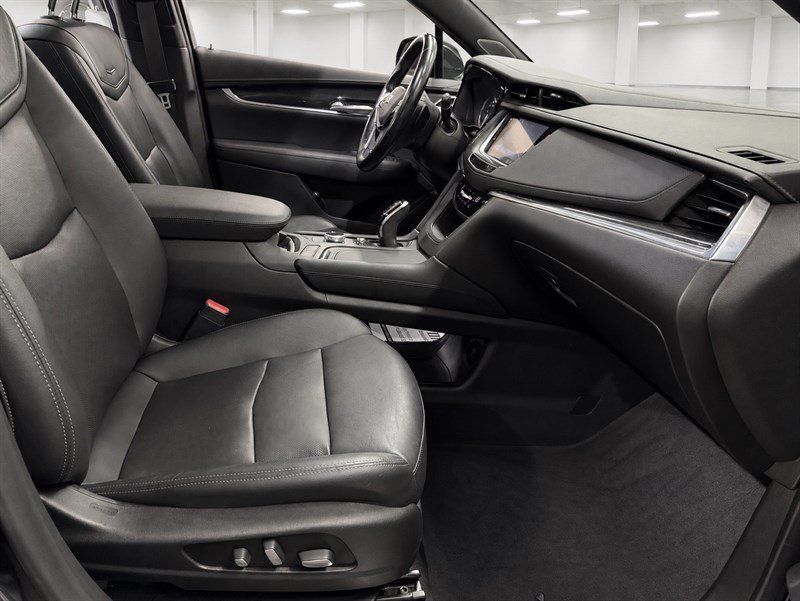 Used 2020 Cadillac XT5 Premium Luxury AWD/4WD image 29