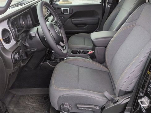 New 2025 Jeep Gladiator Sport image 12