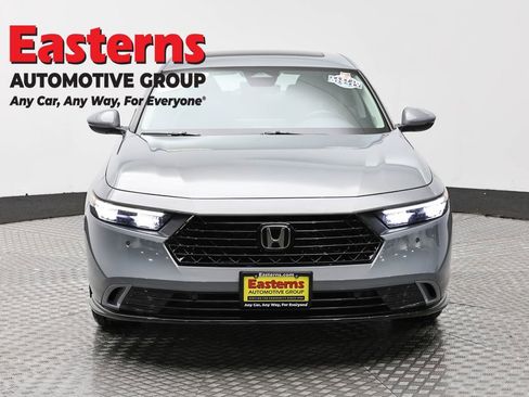 Used 2025 Honda Accord EX-L image 2