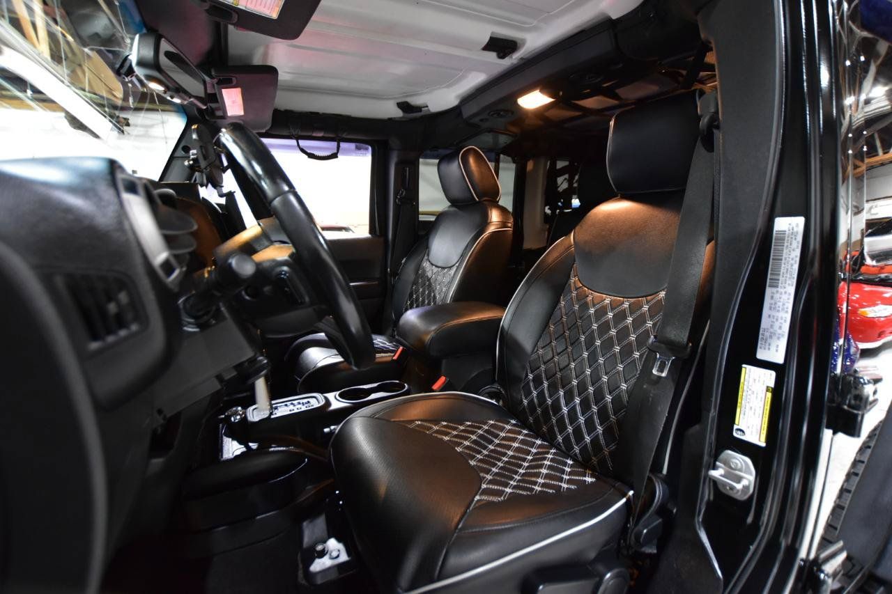 Used 2015 Jeep Wrangler Unlimited Sport AWD/4WD image 27