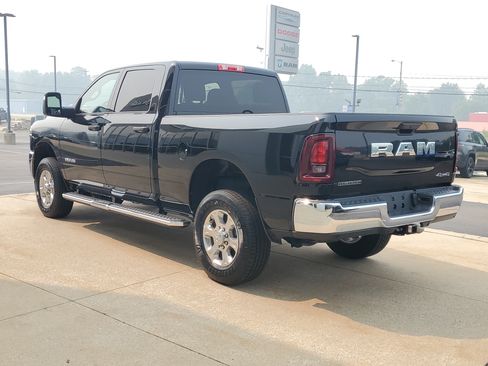 Used 2026 RAM 2500 Big Horn AWD/4WD image 3