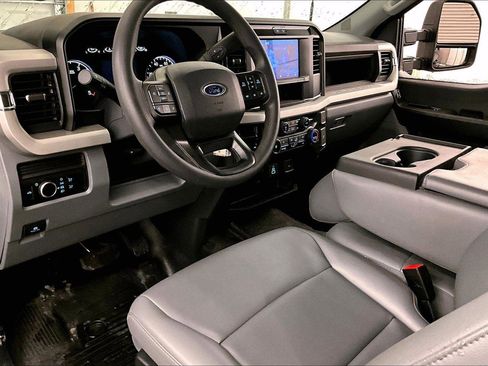 Used 2025 Ford F250 XL w/ XL Off-Road Package image 12