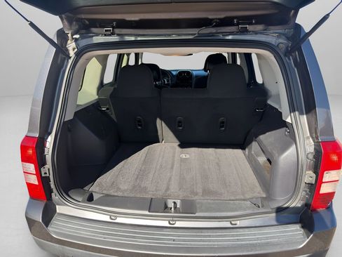 Used 2015 Jeep Patriot Latitude image 18