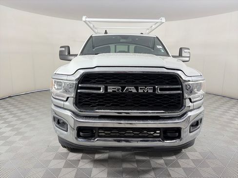 Used 2024 RAM 3500 Tradesman w/ Chrome Appearance Group AWD/4WD image 2