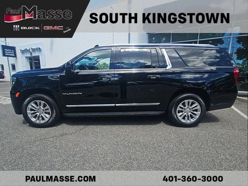 Certified 2023 GMC Yukon XL SLT w/ SLT Luxury Package AWD/4WD image 4