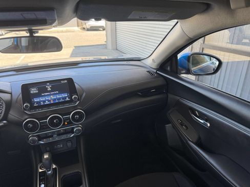 Used 2025 Nissan Sentra SV FWD image 29