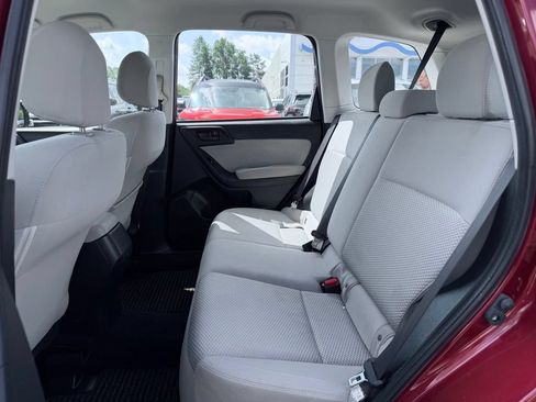 Used 2018 Subaru Forester 2.5i AWD/4WD image 19