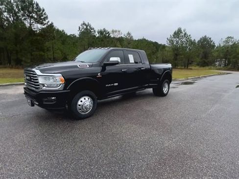 Used 2021 RAM 3500 Limited image 8