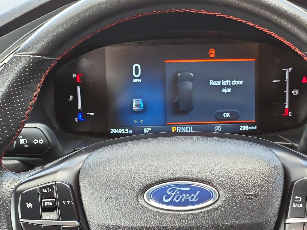 Used 2025 Ford Escape ST-Line AWD/4WD image 25