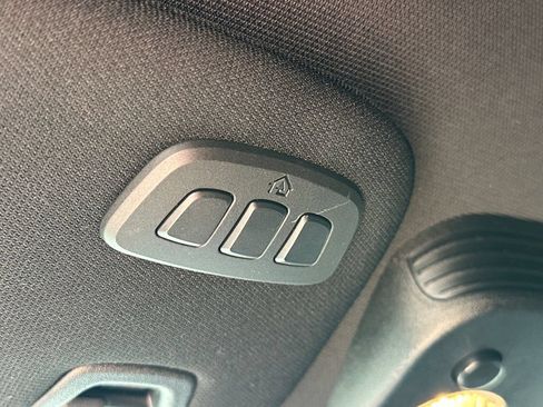 Used 2019 Ford Mustang GT Premium RWD image 19