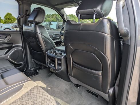 Used 2023 RAM 1500 Laramie AWD/4WD image 29