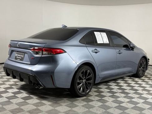 Used 2023 Toyota Corolla SE FWD image 6