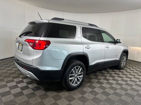 Used 2019 GMC Acadia SLE image 3