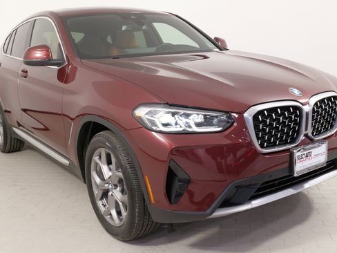 Used 2023 BMW X4 xDrive30i w/ Premium Package image 6
