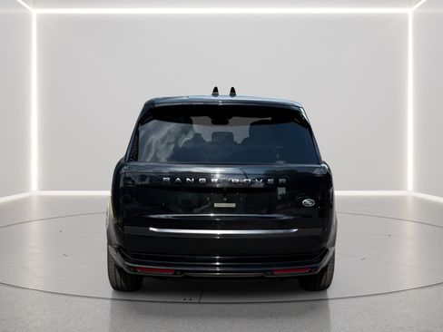 Used 2023 Land Rover Range Rover SE AWD/4WD image 4