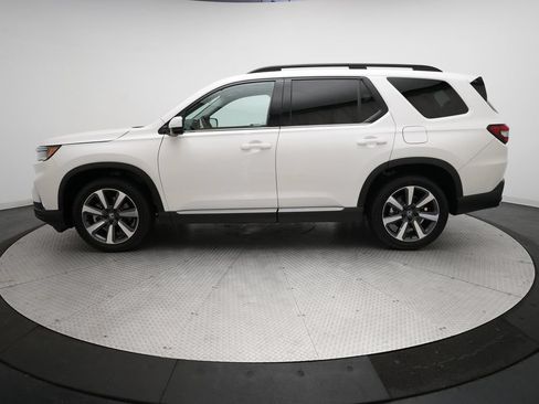 Certified 2025 Honda Pilot Elite image 26