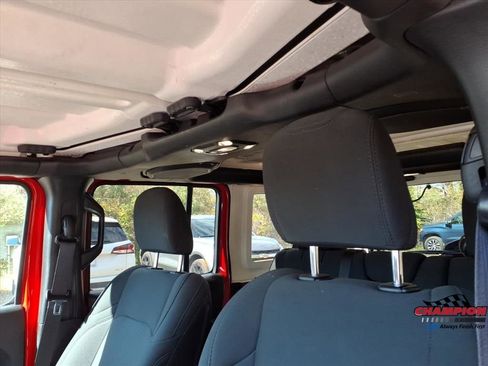 Used 2023 Jeep Wrangler Sport S image 25