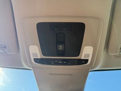 Used 2023 Honda Civic EX image 19