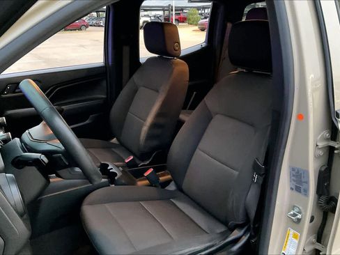 Certified 2023 Chevrolet Colorado W/T image 9