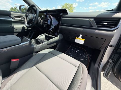 New 2026 GMC Terrain AT4 AWD/4WD image 35