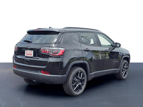 New 2026 Jeep Compass Latitude AWD/4WD image 8