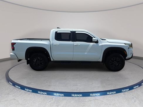 Used 2022 Nissan Frontier PRO-4X w/ Technology Package AWD/4WD image 4