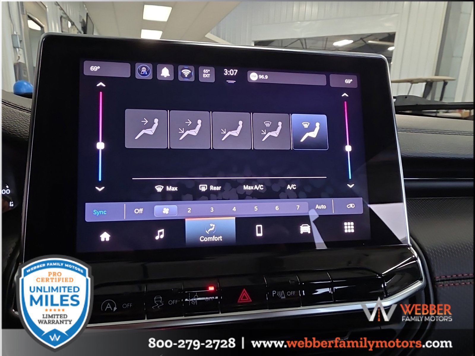 Used 2024 Jeep Compass Trailhawk AWD/4WD image 24