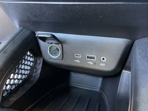 Used 2022 Chevrolet TrailBlazer LT image 29