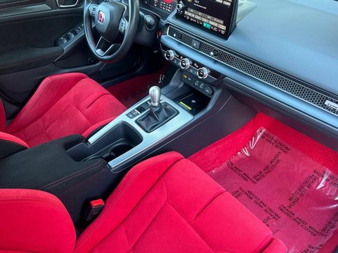 Used 2024 Honda Civic Type R image 17
