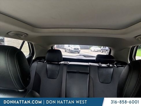 Used 2021 Buick Encore GX Select w/ Experience Buick Package FWD image 13