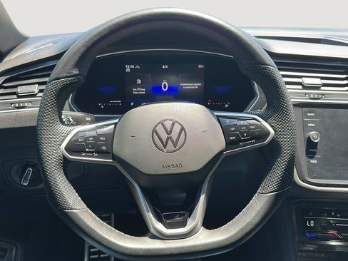 Used 2022 Volkswagen Tiguan SE R-Line AWD/4WD image 28