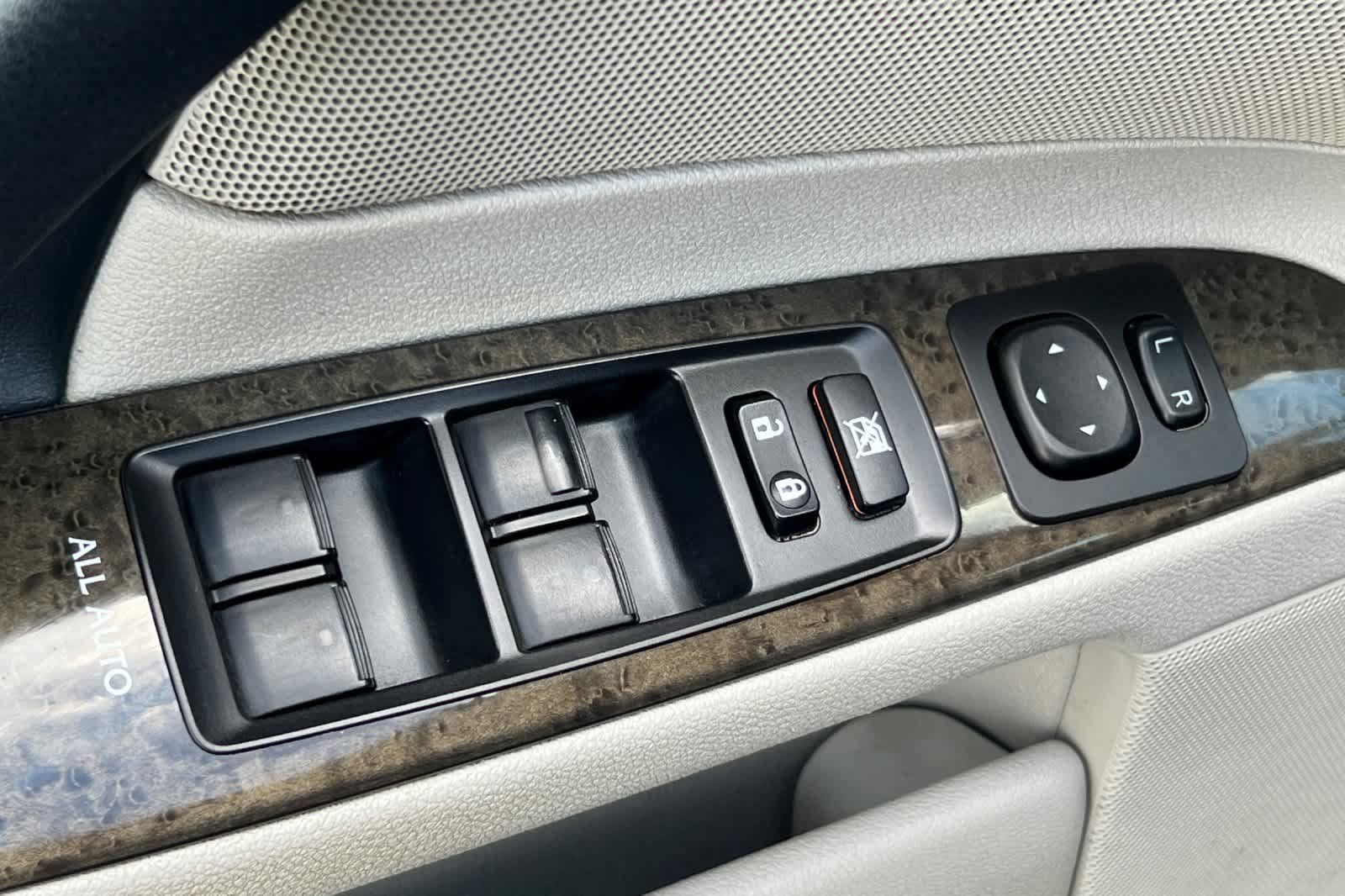 Used 2012 Lexus IS 250 w/ Premium Pkg Value Edition RWD image 13