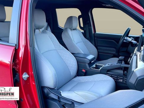 Used 2025 Toyota Tacoma SR5 image 6
