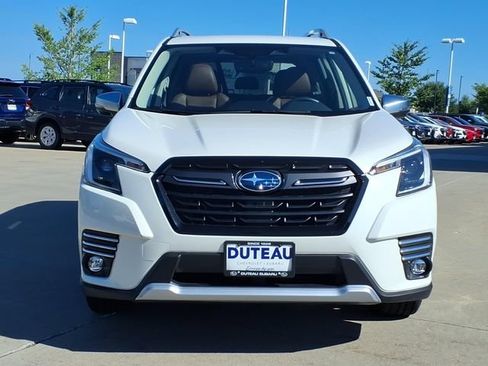 Used 2023 Subaru Forester Touring AWD/4WD image 2