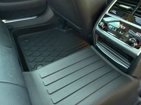 Used 2018 BMW 740e xDrive image 24