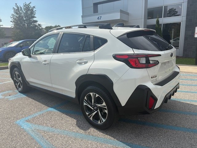 Used 2024 Subaru Crosstrek 2.0i Premium AWD/4WD image 4