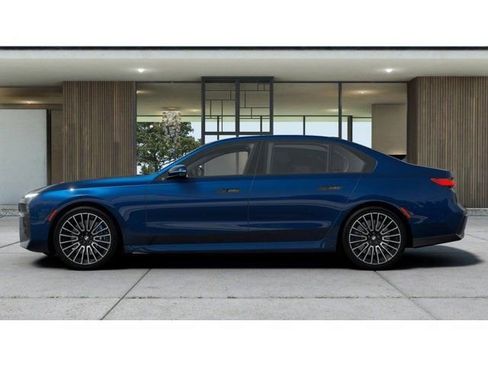 New 2026 BMW 760i xDrive w/ Executive Package AWD/4WD image 4