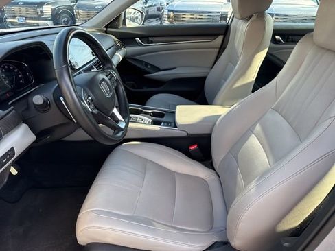 Used 2019 Honda Accord Touring image 20